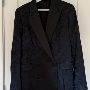 New unworn Neil Barrett Black Tuxedo Blazer